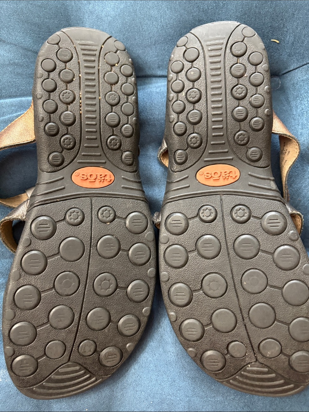 Taos Metallic Bronze and Brown Triple-Strap Slide Sandals - Picture 4 of 4